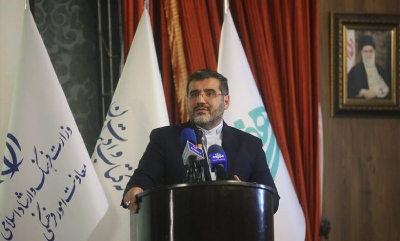 Photo of وزیر ارشاد:‌ از گسترش آزادی بیان در حوزه فرهنگ دفاع می‌‌کنیم
