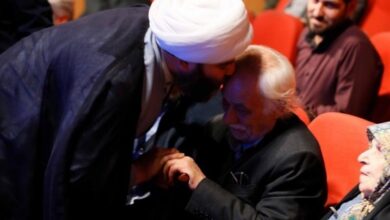 Photo of تجلیل از سیمین‌دخت وحیدی و عباس براتی‌پور در شب‌های شعر انقلاب